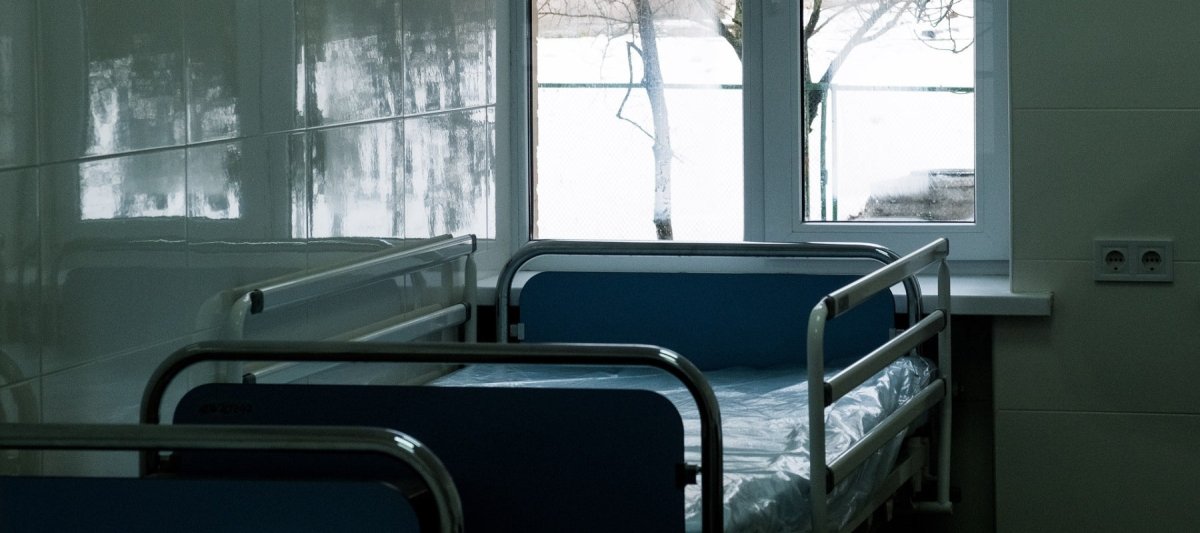 6 Life-Changing Benefits of Home Hospital Beds (With Real Stories) - American Homecare Direct