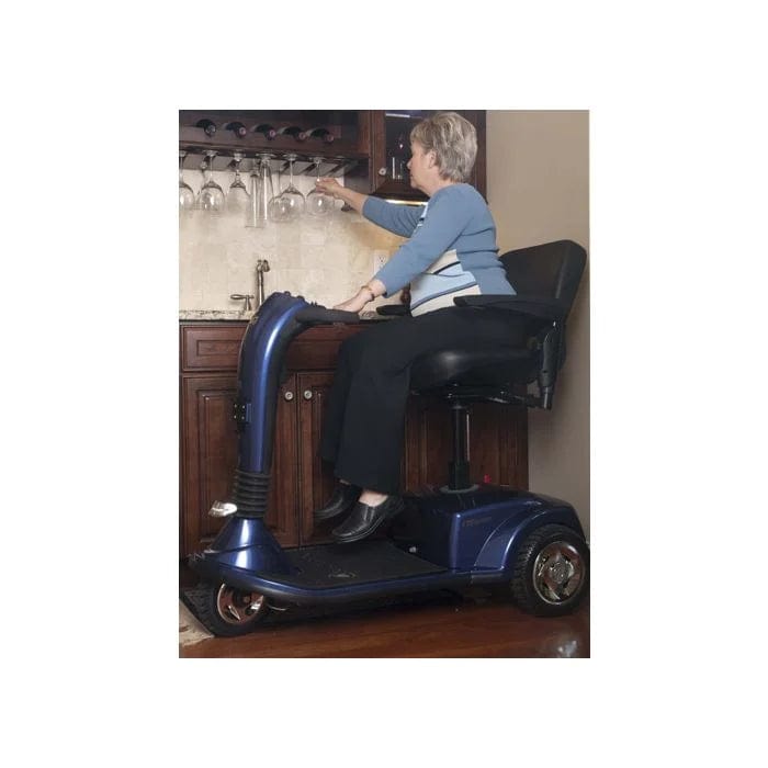 American Homecare Direct  Golden Companion 4-Wheel Scooter